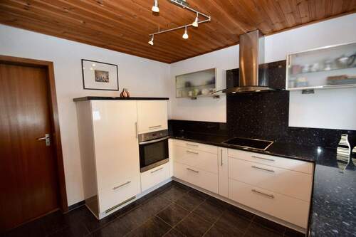 Küchenbereich Bild 2 - 6 Zimmer Bungalow in Reinheim