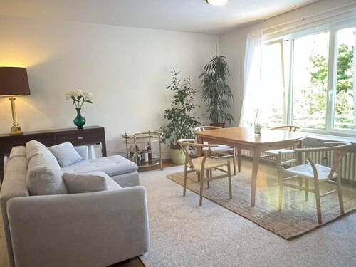 Wohnzimmer 23,35 qm - moderne 4 Zimmer-Wohnung zwischen S-Bahnhof Pasing und S-Bahnhof Langwied