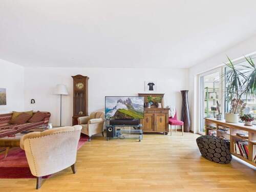 Wohnbereich - 3 Zimmer Etagenwohnung zur Miete in München