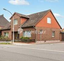 Einfamilienhaus mit Garagen & Nebengebäude - Terrasse sowie Nutz-Garten - Rühen