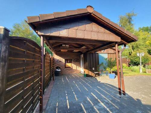 Carport m. Geräteraum - 