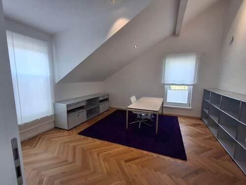Kind / Arbeiten / Gast - 