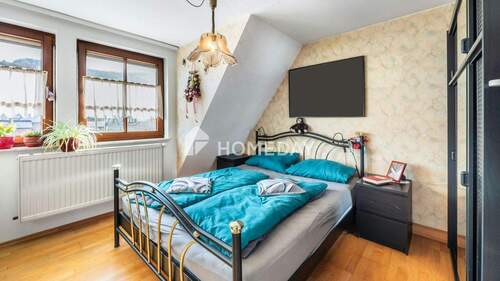 2. OG Schlafzimmer 1 - 