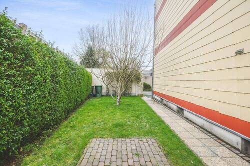 Rückwärtige Gartenfläche - 