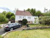 Frontansicht - Ein Zuhause mit Charakter - großzügiges Einfamilienhaus in ruhiger Wohnlage in Diemelstadt-Wrexen