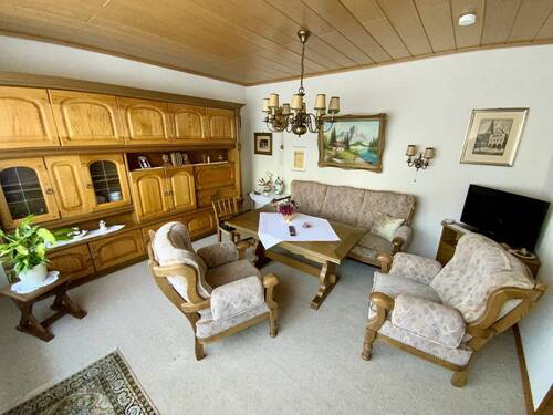 Wohnzimmer Hauptwohnung - 