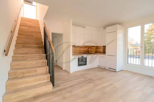 Wohnküche mit Treppe - Besichtigung 14.10.um 14 Uhr! Aktion! Provisionsfrei! Elegantes Wohnen mit Dachterrasse, grünem Dachgarten und Weitblick