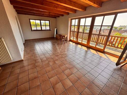 OG Wohnzimmer - 8 Zimmer Mehrfamilienhaus, Wohnhaus in Deggendorf