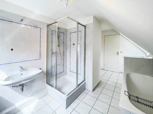 Badezimmer im DG - 