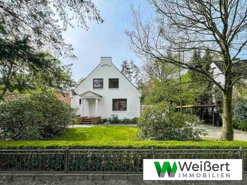 Nordansicht - Schönes Haus mit parkähnlichem Grundstück 1060 m² Top-Lage in Hamburg-Rissen