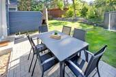Terrasse mit Gartenblick - 