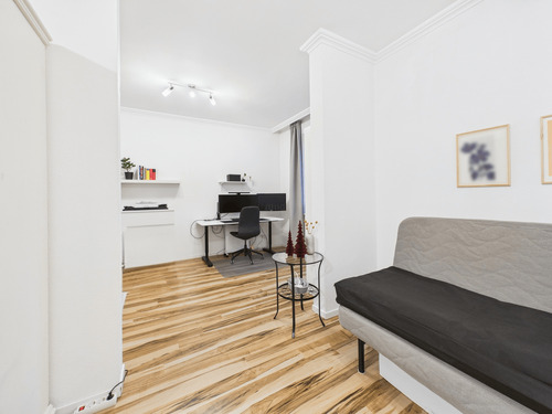 Gästezimmer mit Durchbruch zum Büro - 