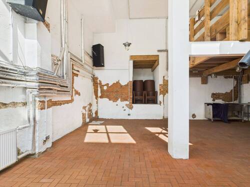 CAM03849G0-PR0032-STILL009.jpg - 