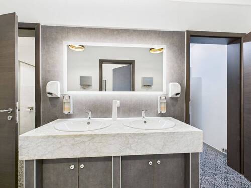 CAM03849G0-PR0032-STILL019.jpg - 