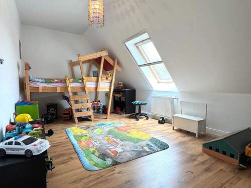 Hauptwohnung DG - Zimmer 3 - 