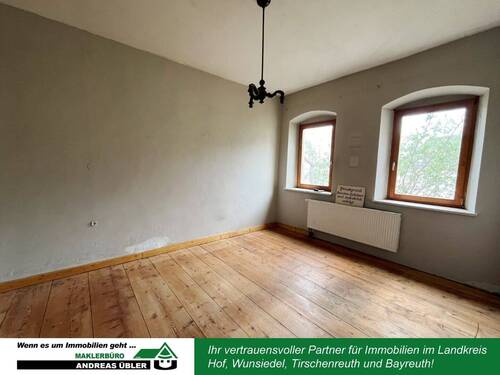 Zimmer - Reihenmittelhaus mit 120,00 m&sup2; in Wunsiedel zum Kaufen