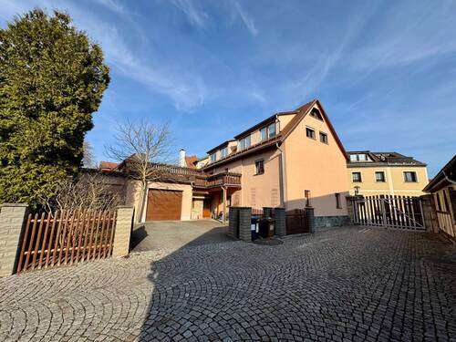 Außenansicht - 6 Zimmer Mehrfamilienhaus, Wohnhaus zum Kaufen in Weimar