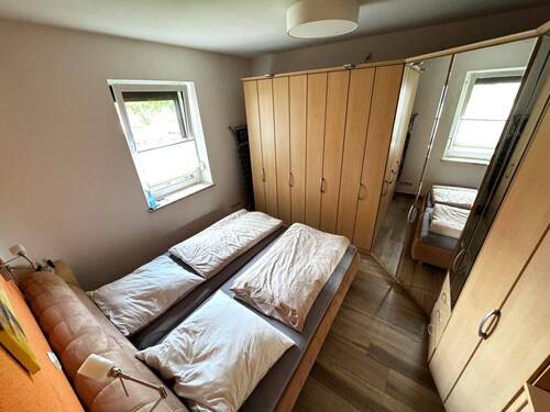 Schlafzimmer - Einfamilienhaus mit 100,00 m² in Königswartha zum Kaufen