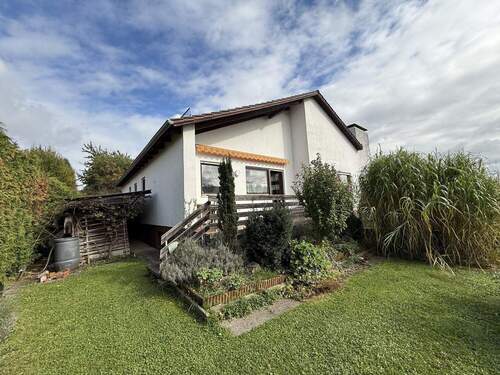 Ansicht Bungalow - 6 Zimmer Einfamilienhaus zum Kaufen in Osterhofen