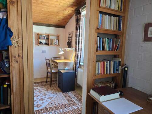 Schlafzimmer mit Durchgang - 