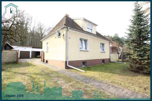 2008 Vorgarten mit Zufahrt.jpg - 4 Zimmer Einfamilienhaus in Baruth/Mark