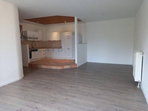 Wohnzimmer - 3 Zimmer Etagenwohnung zur Miete in Weida
