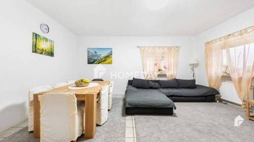 Wohnzimmer 1 - 3 Zimmer Etagenwohnung in Siegenburg