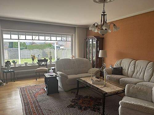 Teilansicht Wohnzimmer - 