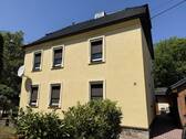 Außenansicht - Ein Grundstück zum Träumen & Verlieben! Einfamilienhaus mit Pool in Riesa