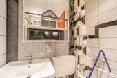 Badezimmer 1. OG - 