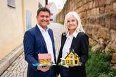 Ihre Immobilienberater Frau Koller und Herr Ernst - 