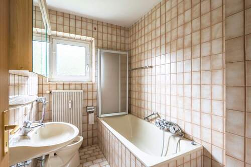 Badezimmer Erdgeschoss.jpg - 