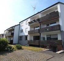 Schöne 3 Zimmer-Wohnung mit Balkon und Garage - Straubing