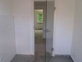 Küche mit schicker Glastür - Etagenwohnung mit 57,30 m&sup2; in Hamburg zur Miete