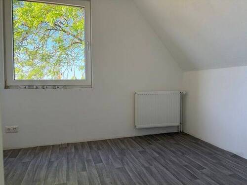 Kinder- oder Arbeitszimmer - 