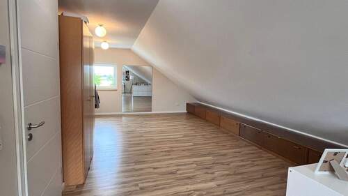 Schlafraum (Spitzboden) - 