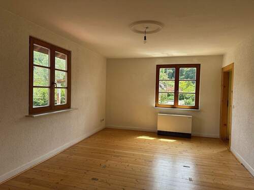 Wohnhaus 2 - Zimmer 1 OG - 