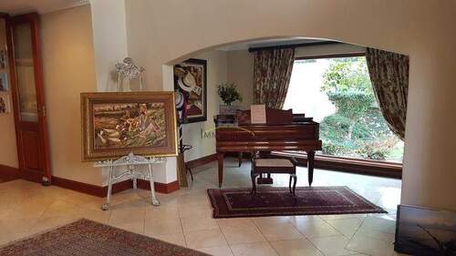 Bild 2 - 7 Zimmer Mehrfamilienhaus, Wohnhaus zum Kaufen in Kloof