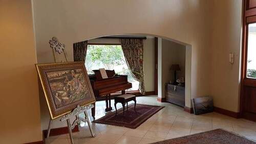 Bild 3 - 7 Zimmer Mehrfamilienhaus, Wohnhaus in Kloof