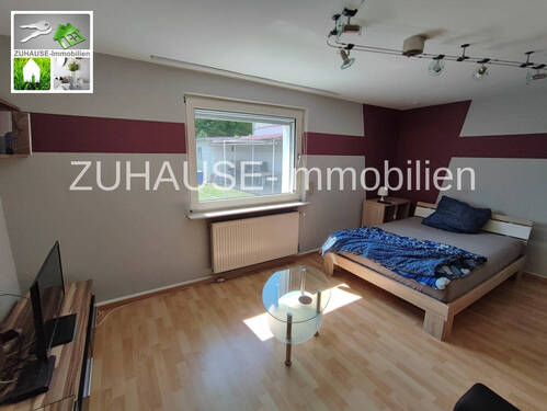 Schlafzimmer EG - Mehrfamilienhaus, Wohnhaus mit 171,00 m² in Estenfeld zum Kaufen