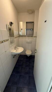 EG-WC - 8 Zimmer Mehrfamilienhaus, Wohnhaus in Bad Dürrheim