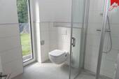 Badezimmer mit Dusche - 