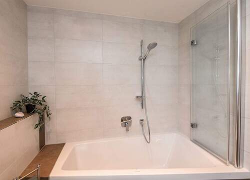 Badezimmer 1 (2).jpg - 