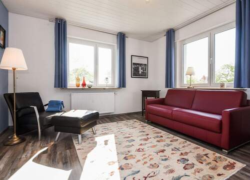Schlafcouch mit Leseecke.jpg - 