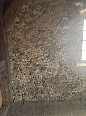 historisches Mauerwerk Dachgeschoß - 