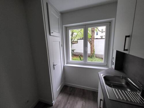 Küche mit Speisekammer - 