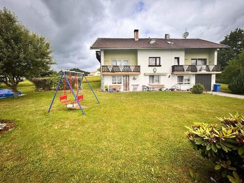 Bild 2 - 7 Zimmer Mehrfamilienhaus, Wohnhaus zum Kaufen in Zachenberg
