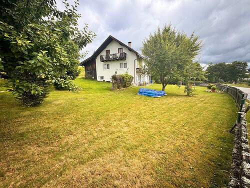 Bild 3 - 7 Zimmer Mehrfamilienhaus, Wohnhaus in Zachenberg