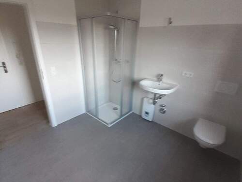 Bad.jpg - 2 Zimmer Etagenwohnung in Oelsnitz/Erzgebirge