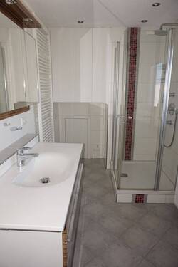 Bad - Etagenwohnung mit 65,00 m&sup2; in Aichhalden zur Miete